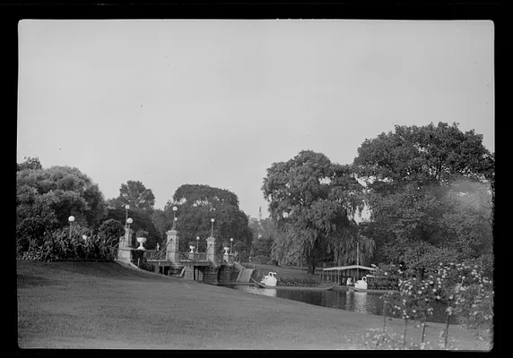 Public Garden lake