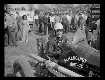 Midget car racing