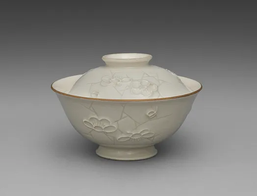 Covered Bowl from Dining Set with Plum Blossoms and Cracked-Ice