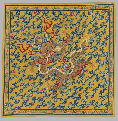Wrapper for the Tapestry Scroll Mingling of Clear and Muddy Water at the Junction of the Jing and Wei Rivers