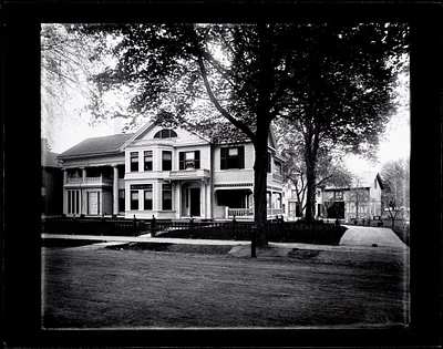House with porches and columns