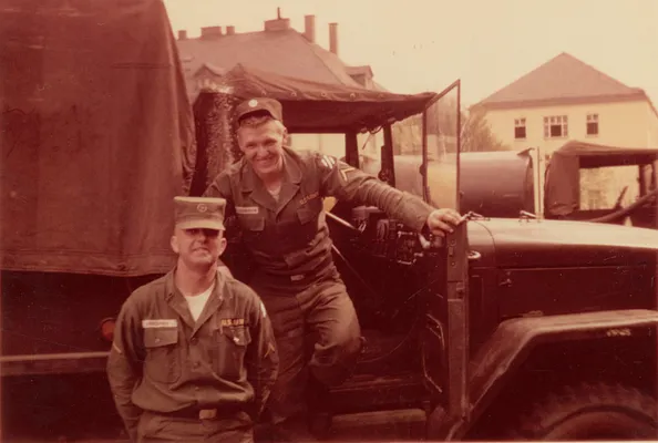 Kenny Ollendieck, Service, 1963
