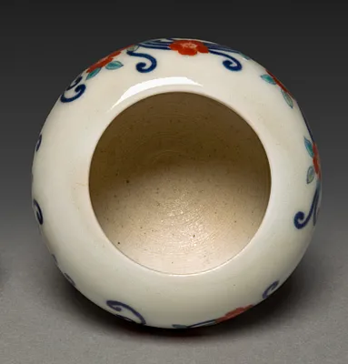 Incense Burner with Floral Scroll
