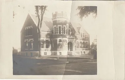 Thayer Memorial Library