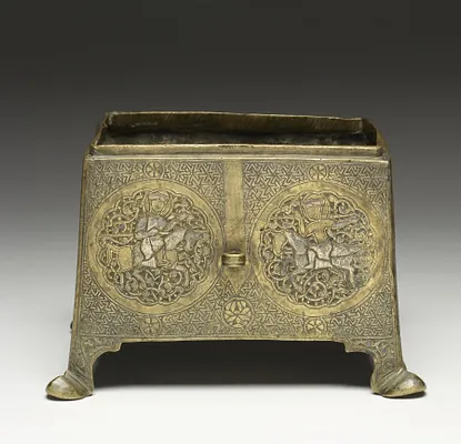 Casket with Design of Horsemen