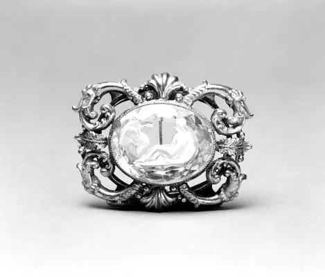 Brooch with Sulphide Relief