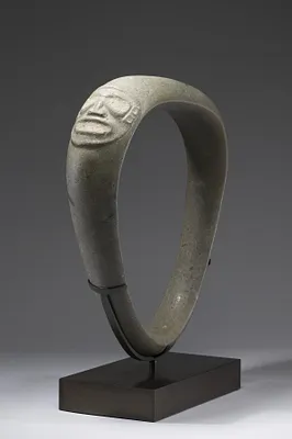 Effigy ""Collar""