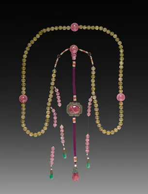 Mandarin Chain Bead Necklace