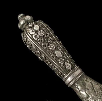 Sheath of a Thuma