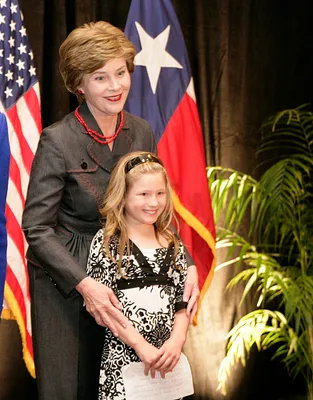 Mrs. Laura Bush Hugs 9-Year-Old Rae Leigh Bradbury in Austin, Texas