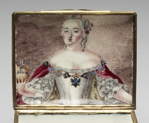 Snuffbox with Battle Scenes and Portrait of the Empress Elizabeth