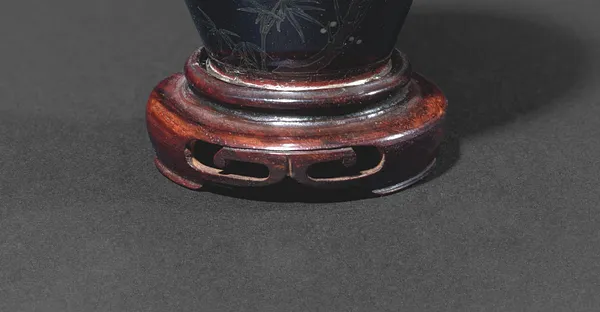 Vase (base)