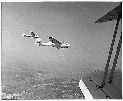 Gyrene glider pilots in training at Page Field, Parris Island.