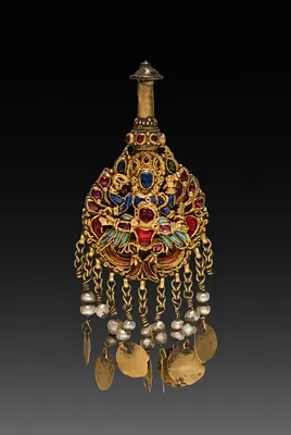 Earring with Vishnu Riding Garuda