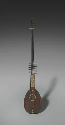 Chitarrone (or Archlute)