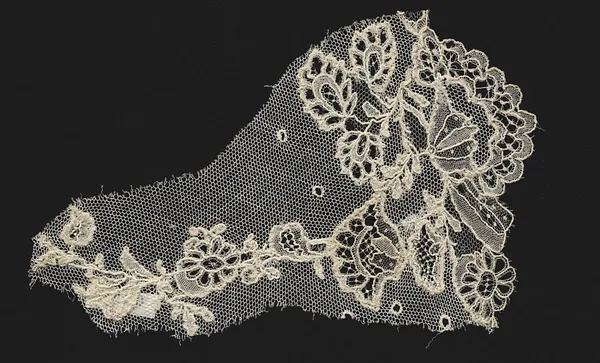 Lace Fragment