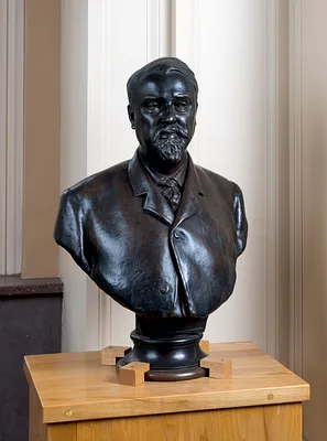 Bust of Mayor Hugh O'Brien