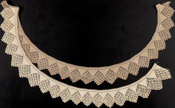Lace tape