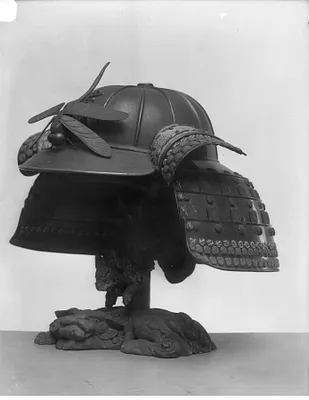 Helmet (""Kabuto"")