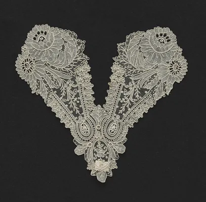 Lace Jabot