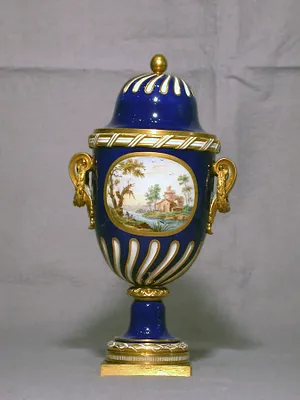 One of a Pair of Vases (Vase à feuilles de laurier)