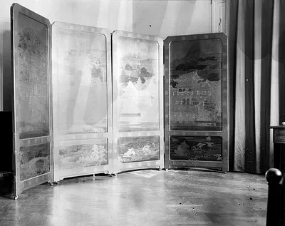 2826