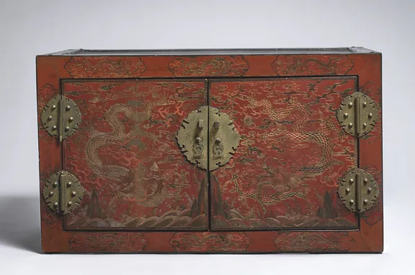 Top Chest of a Double Cabinet