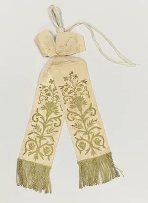 Woman's Costume (White Silk Band)