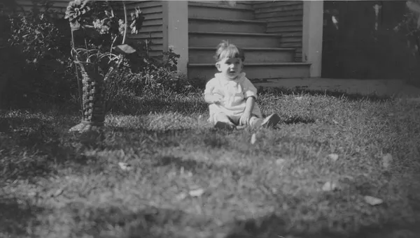 Arvene Doering on the farm, 1933