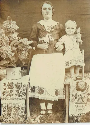 Mama i kćer iz Pobjenika