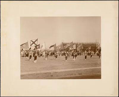 Plymouth Tercentenary Pagaent, Finale - the march of all state flags