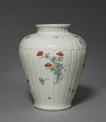 Vase with Floral, Insect, Bird, and Chinese Designs: Kakiemon Type