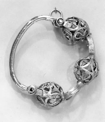 Earring