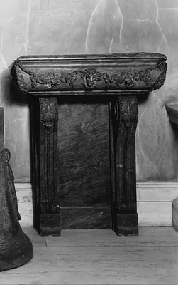 Lavabo or Wall Fountain