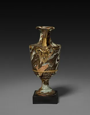 Urn
