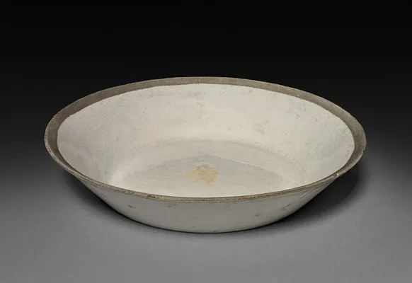 Saucer: Ding ware