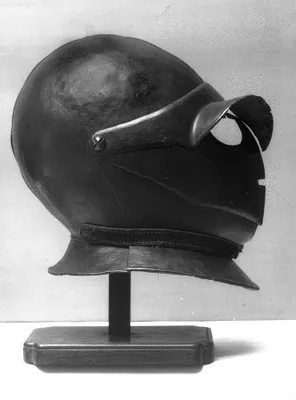 Close ""Savoyard"" Burgonet