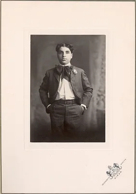 Studio portrait of Leon Abdalian