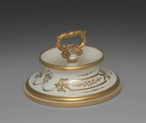 Lid for an Ice Cream Pail