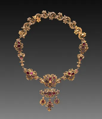Necklace