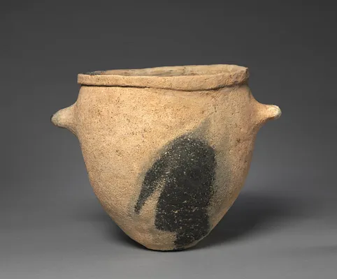 Vessel with Two Lugs