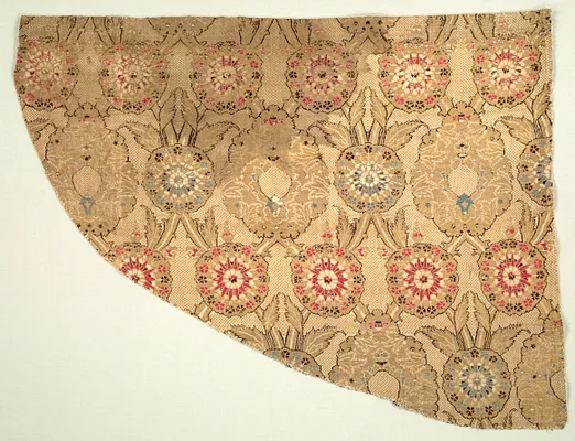 Lampas with double ogival floral pattern on checkered ground