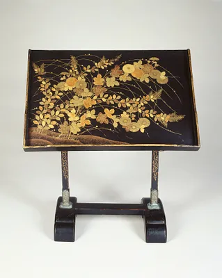 Reading Stand with Chrysanthemums and Autumn Grasses