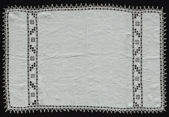 Lace Cloth