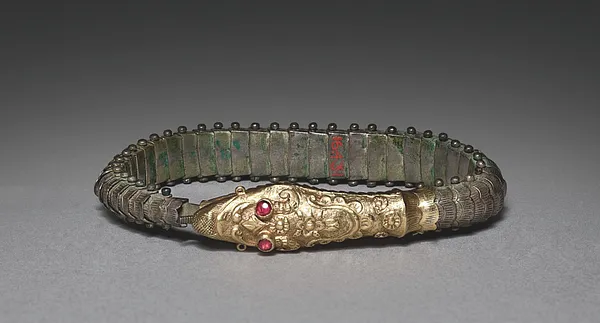 Bracelet
