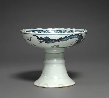 Stem Cup with Dragon Decoration