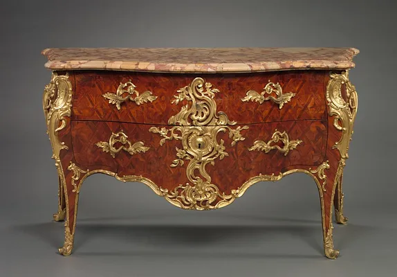 Chest of Drawers (Commode)