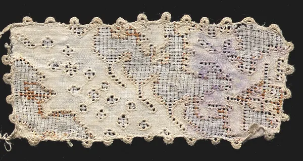 Lace Cuff (one of two)