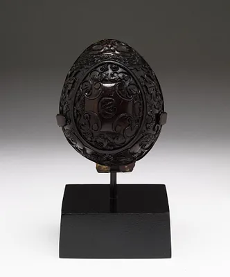 Carved Coconut-shell Box