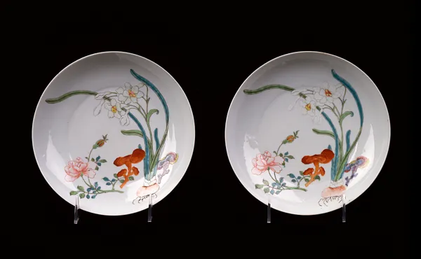 Pair of ""Famille Rose"" Dishes with Narcissus, Rose, and Fungus